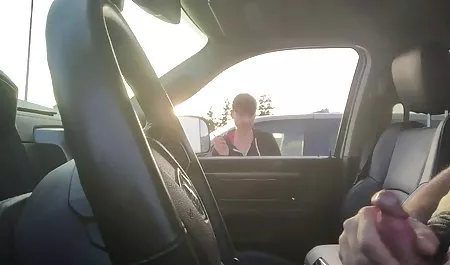 في غرفة نوم ، حمام شابة جميلة سكس عرب نار متحرك