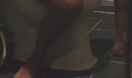 قليلا في سن حجاب عرب سكس المراهقة الشرج بروك رحلة الزفاف تحتاج إلى تطبيق الإدارة