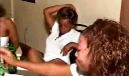 لعبة للفتيات! خيانة زوجية سكس عربي